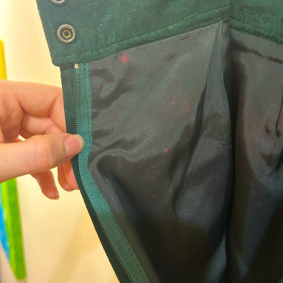 Danier leather pants made in Canada size 4 (XS) - Picture 7 of 7